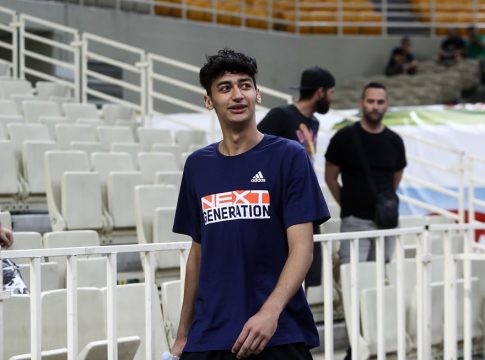 Επέστρεψε στην Ελλάδα ο Σαμοντούροβ