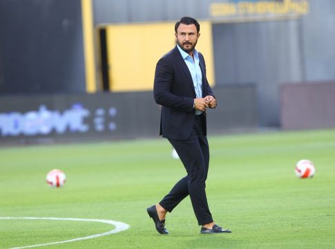 Στην προπόνηση ο Καρυπίδης: «Μπορούμε να προκριθούμε, θέλω να τα δώσετε όλα»