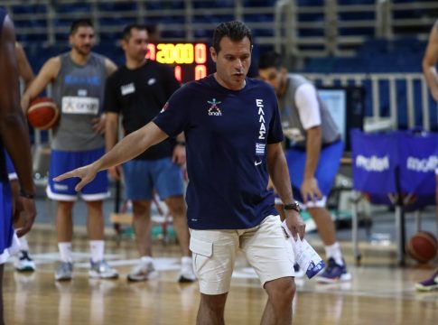 Ιτούδης: «Δεν είμαστε έτοιμοι ακόμα – Η λέξη βάθρο δεν μας αγγίζει»