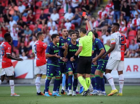 Διαμαρτυρία του Παναθηναϊκού στην UEFA και… παραδοχή για την κακή διαιτησία του Μπουκέ