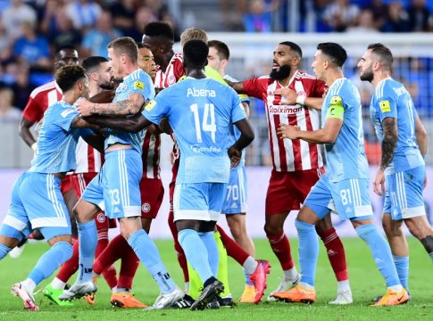 Σλόβαν Μπρατισλάβας – Ολυμπιακός: Ένταση μεταξύ των παικτών (vid)