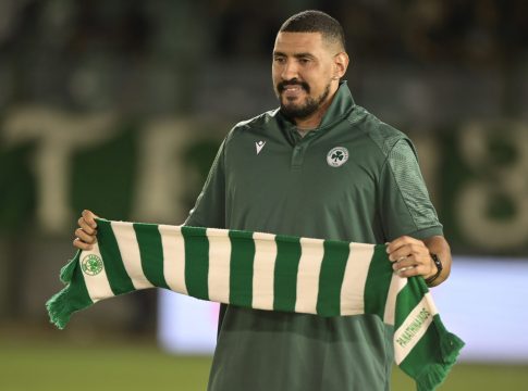 Αποθέωση για τον Ερνάντεζ μπροστά στη θύρα 13 (vid)