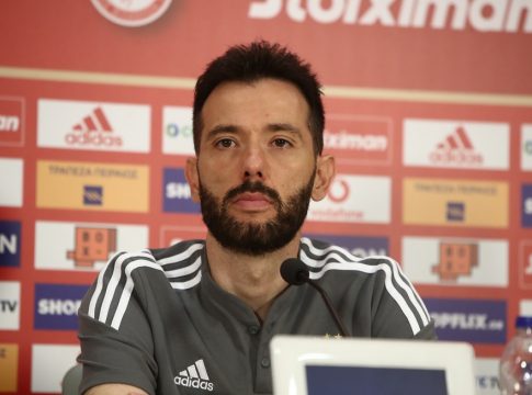 Κορμπεράν: «Θα παίξουμε επιθετικά, κάνουμε βήματα προς τη σωστή κατεύθυνση»