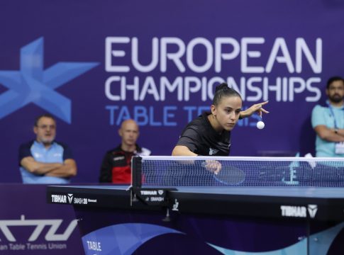 Ευρωπαϊκό πρωτάθλημα ατομικών: Καλή αρχή από την Τόλιου στο απλό, έχασε ευκαιρία για πολύτιμη νίκη η Παρίδη