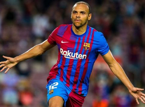 Mundo Deportivo: «Ρώτησε για Μπρέιθγουεϊτ η ΑΕΚ» – Διαψεύδει η Ένωση
