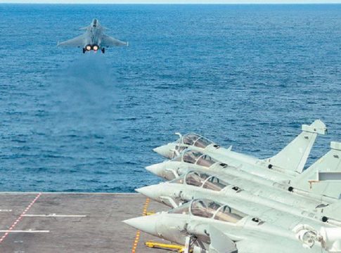 Γερμανικός Τύπος: Ελλάδα, «ο μικρός γίγας των εξοπλισμών»