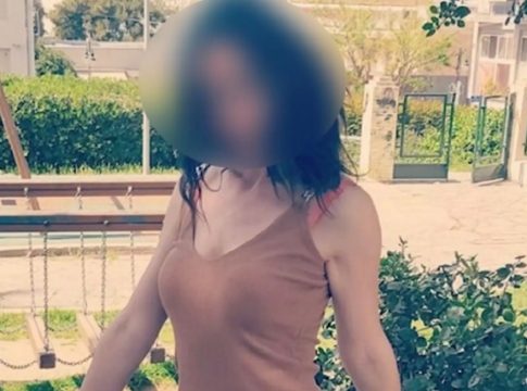 Πυλαία: «Ήθελα μόνο να τη φοβερίσω…» λέει η νεαρή που μαχαίρωσε την 27χρονη