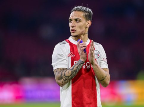 ΠΟΣΑ; Ζαλίζει το συνολικό ποσό της μεταγραφής του Άντονι στη Μάντσεστερ Γιουνάιτεντ!