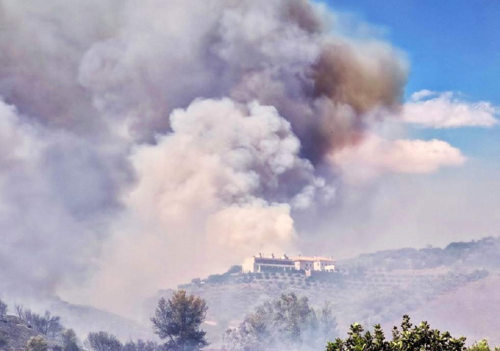 Φωτιά στην Αργολίδα: Κοντά στα σπίτια οι φλόγες – Εκκενώθηκε ξενοδοχείο (pics)