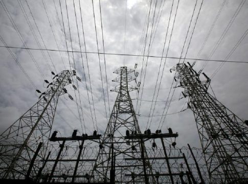 Εκτός κάδρου οι διακοπές ρεύματος στην Ελλάδα για εξοικονόμηση ενέργειας – Τι είπε ο Οικονόμου