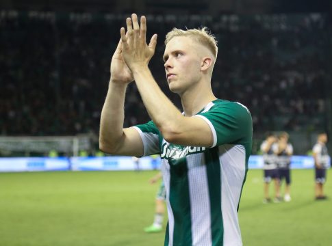 Μάγκνουσον: «Έχω παίξει σε πολλά γήπεδα αλλά αυτό δεν το έχω ξαναδεί ποτέ» (pic)