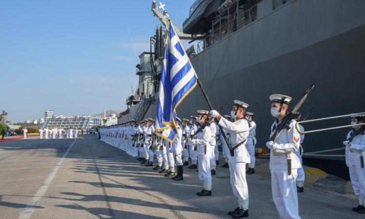 Ραγδαία η επιδείνωση για τη 19χρονη ναυτική δόκιμο – Κατέληξε μέσα σε λίγες μέρες – Με πυρετό δύο ακόμη άτομα