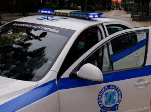 Θεσσαλονίκη: Καταδίωξη αυτοκινήτου που οδηγούσε 16χρονος – Τραυμάτισε αστυνομικό στην προσπάθειά του να ξεφύγει