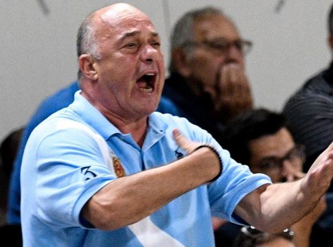 Ο Μπέος, η ανακοίνωση, ο Γκορτσίλας, η… σφαγή στο φιλικό με τον ΠΑΟΚ και το «τι κάνεις ρε, θα τρελαθούμε;» (vid)