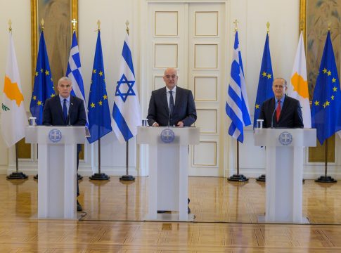 Μπορεί η αποκατάσταση των σχέσεων Τουρκίας – Ισραήλ να διαταράξει τους δεσμούς με την Ελλάδα;