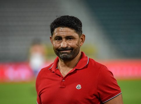 Ο Βόλος τα έβαλε με τη διαιτησία, αλλά τελικά έδιωξε τον προπονητή του!