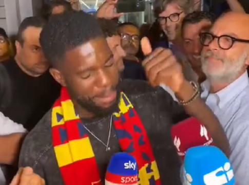 Ο Ουμτιτί ξέσπασε σε κλάματα στην υποδοχή του στην Λέτσε (vid)