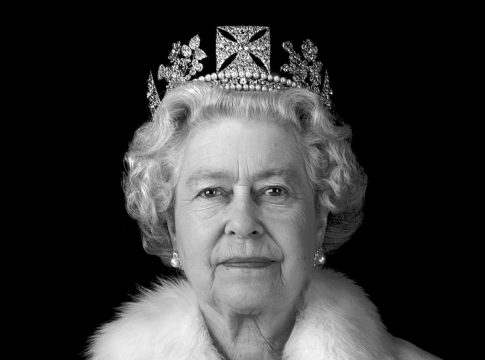 Βασίλισσα Ελισάβετ: Στη δημοσιότητα το πιστοποιητικό θανάτου της – Τι αναφέρει ως αιτία θανάτου