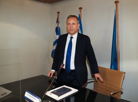 Εισηγήθηκε προσωρινή διαγραφή της ΕΠΣ Πειραιά ο Μπαλτάκος!