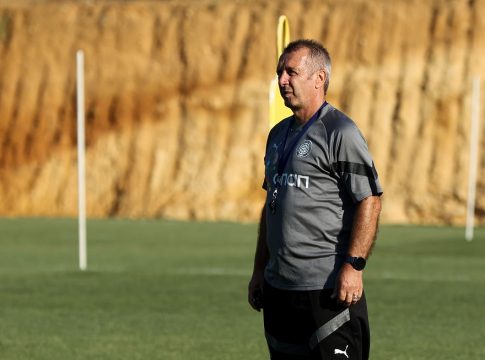 Νιόπλιας: «Υποφέραμε, γιατί είμαστε λίγοι»