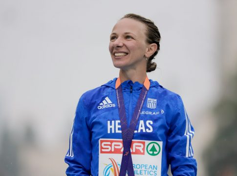 Υποψήφια για κορυφαία της χρονιάς η Ντρισμπιώτη (pic)