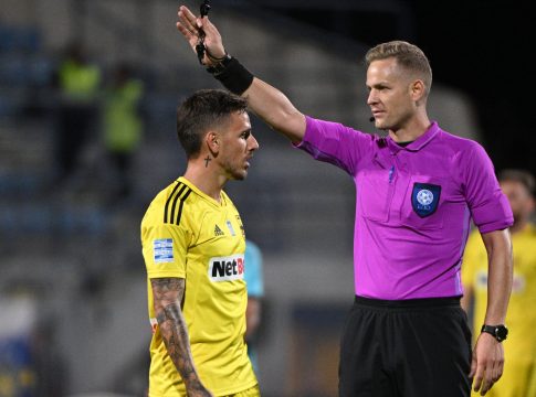 Άρης: Δεν του δίνουν πέναλτι ούτε στο 0-2 στις καθυστερήσεις