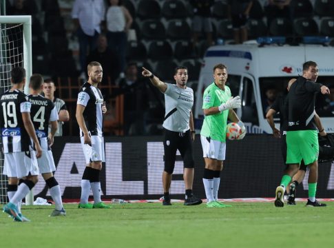 Σβαμπ: «Έχω εμπειρία στη θέση του τερματοφύλακα»
