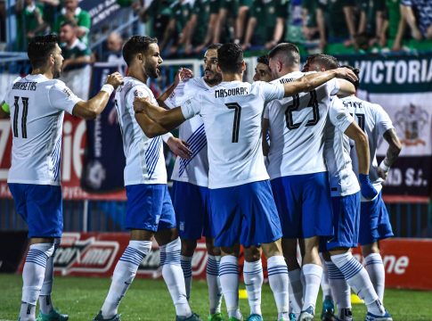 Τι συνδέει Βλαχοδήμο, Μαυροπάνο, Μπακασέτα, Τσιμίκα, Χατζηδιάκο και το «περάστε τη σέντρα ρε παιδιά»! (vid)