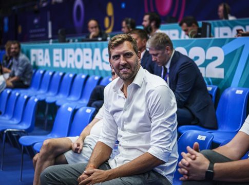 Νοβίτσκι: «Δίνω ένα προβάδισμα στη Γαλλία»