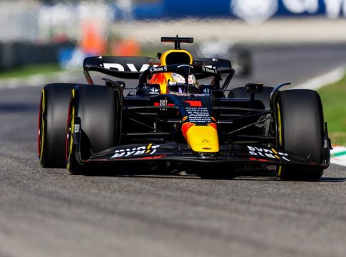 Ασταμάτητος Φερστάπεν μέσα στο σπίτι της Ferrari