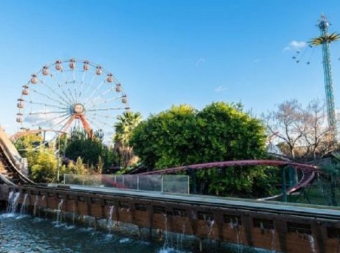 Allou Fun Park: Καταγγελία από Καπερνάρο – «Επρεπε να είναι 3 άτομα στη βάρκα»