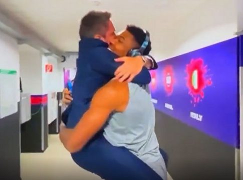 Ποτσέκο για την αγκαλιά viral στον Γιάννη: «Είναι τόσο καλό παιδί!» (vid)