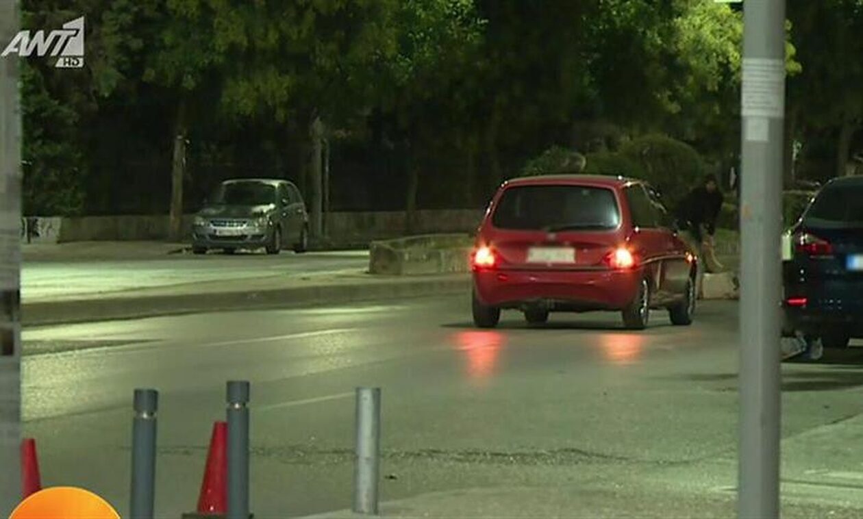 Βίντεο που κόβει την ανάσα από την Εγνατία: Αυτοκίνητο παρασύρει γυναίκα σε live μετάδοση