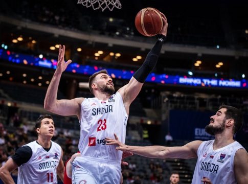 Σερβία – Πολωνία 96-69: Ισοπεδωτικοί οι Σέρβοι, περιμένουν την Ιταλία