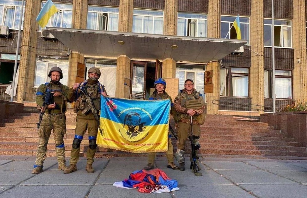 Ουκρανία: Πέτυχε η αντεπίθεση στα βορειοανατολικά, σύμφωνα με το Κίεβο – Πώς ξεγελάστηκε ο στρατός του Πούτιν