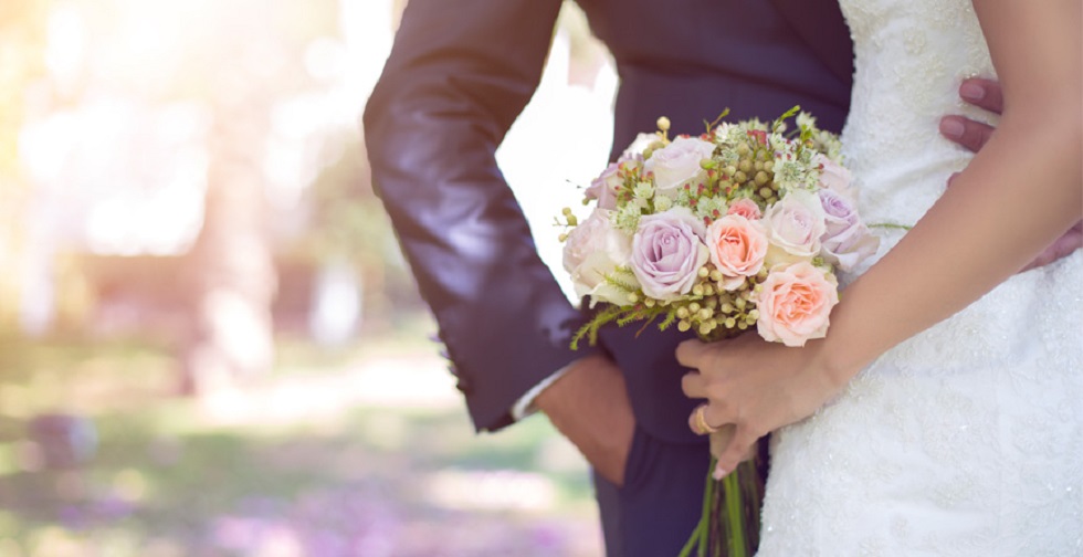 Χαμός σε γάμο στην Πάτρα: Η πεθερά έπιασε τη νύφη με την παράλληλη σχέση της στις τουαλέτες