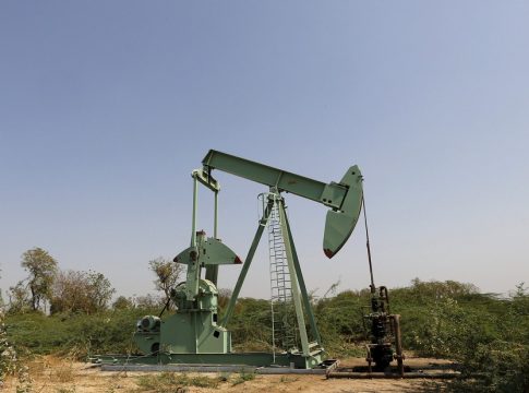 Πετρέλαιο: Σκαρφαλώνουν οι τιμές του στις διεθνείς αγορές