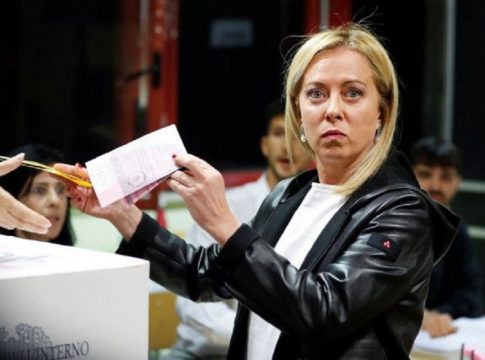 Ιταλία: Πρωτιά της ακροδεξιάς Μελόνι – «Όλα πρέπει να αλλάξουν, για να μείνουν όλα ίδια»