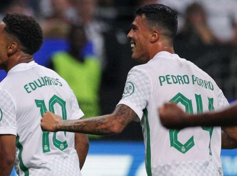 Άιντραχτ – Σπόρτινγκ 0-3: Η… άλωση της Φρανκφούρτης