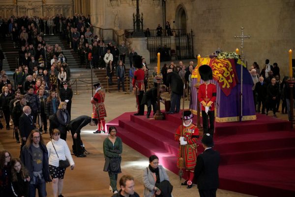 Βασίλισσα Ελισάβετ: Όλα όσα πρέπει να ξέρετε για την κηδεία – Το πρόγραμμα και οι υψηλοί προσκεκλημένοι