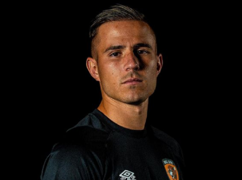 Πέλκας: «Μια νέα αρχή στη Χαλ – Ανυπομονώ να παίξω» (pic)