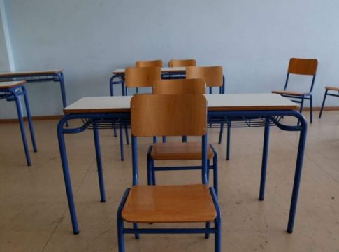«Εδώ μάθημα δεν κάνεις» – Παραίτηση καθηγητή από ΕΠΑΛ με καταγγελίες για διαρκή εκφοβισμό