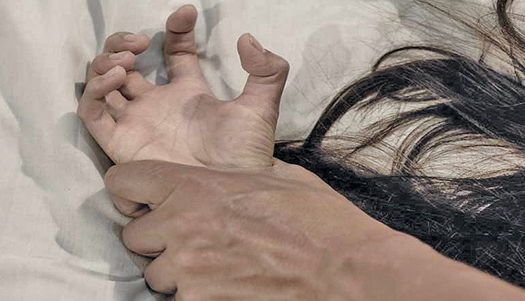 Τρόμος για 34χρονη στο Παλαιό Φάληρο – Κατήγγειλε βιασμό σε στάση λεωφορείου