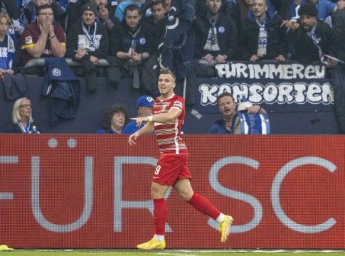 Σάλκε – Άουγκσμπουργκ 2-3: One Demirovic Show