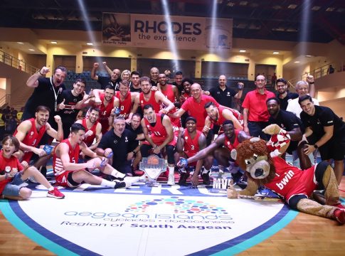 Παναθηναϊκός – Ολυμπιακός 52-67: Φαλ ο Κολοσσός της Ρόδου – Πάρτι και κούπα οι Ερυθρόλευκοι