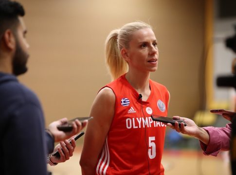 Σταμάτη στο «10»: «Όνειρο ο Ολυμπιακός, να καθιερωθούμε στην Ευρώπη»
