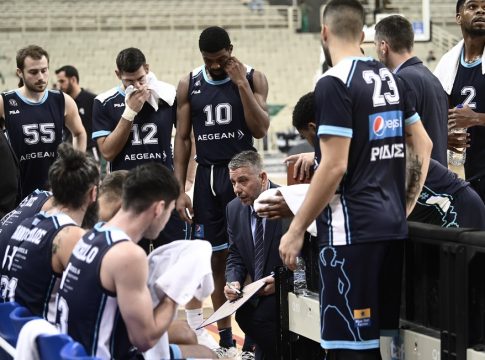 Παπαθεοδώρου: «Πρέπει να τα κάνεις όλα σωστά για να νικήσεις τον Παναθηναϊκό»