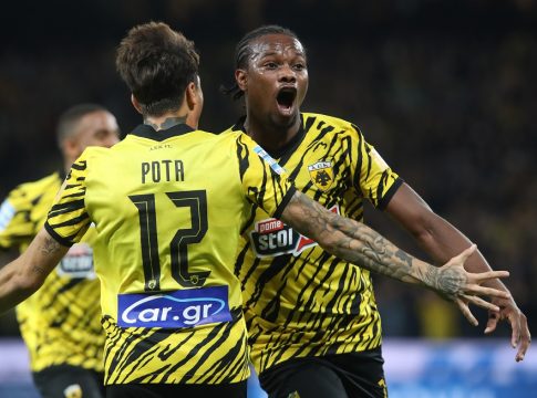 Απίθανο τελείωμα του Λιβάι και προβάδισμα για την ΑΕΚ (vid)