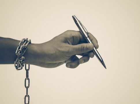 Τουρκία: Ο ΟΗΕ ανησυχεί για το νέο νόμο που προβλέπει ποινές φυλάκισης για «διασπορά ψευδών ειδήσεων»