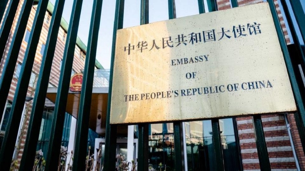 Κίνα: Καταγγέλθηκε ότι «στήνει» παράνομα αστυνομικά κέντρα για αντιφρονούντες στην ΕΕ